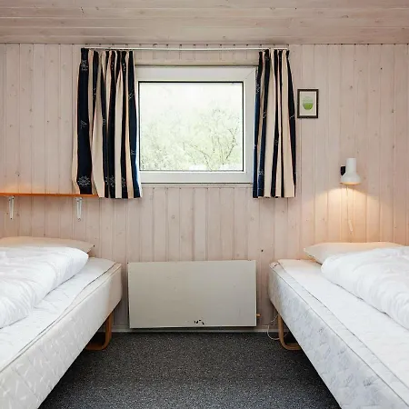 Five-bedroom Holiday In 1 Сasa de vacaciones Fanø