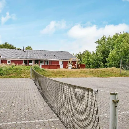 Five-bedroom Holiday In 1 * Fanø