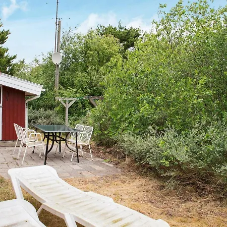 Five-bedroom Holiday In 1