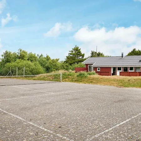 Five-bedroom Holiday In 1 Fanø