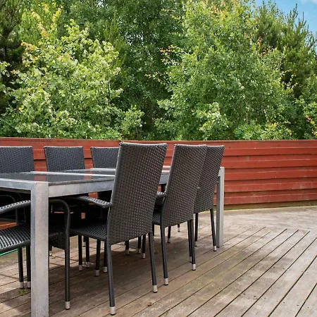 Сasa de vacaciones Five-bedroom Holiday In 1 *